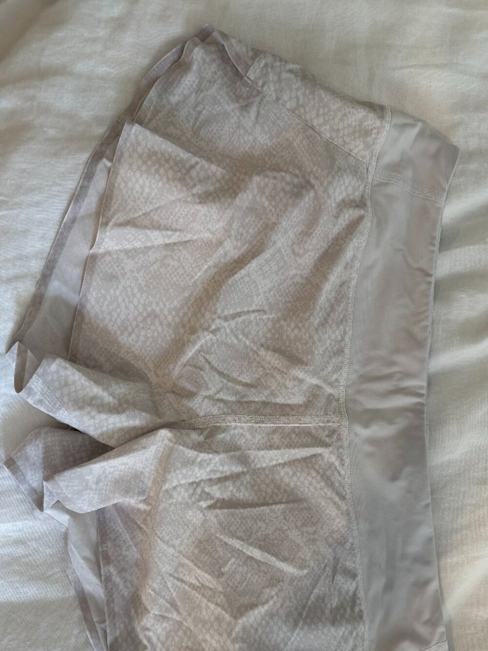 ATHLETA 3" SHORT